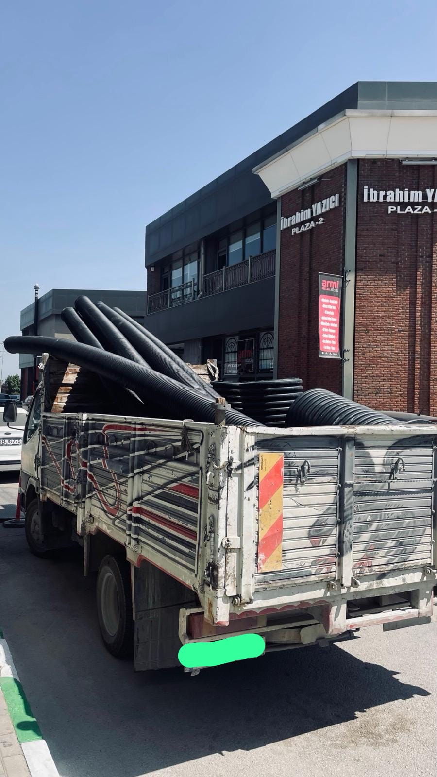 Bursa Şahin Nakliyat Kamyonu